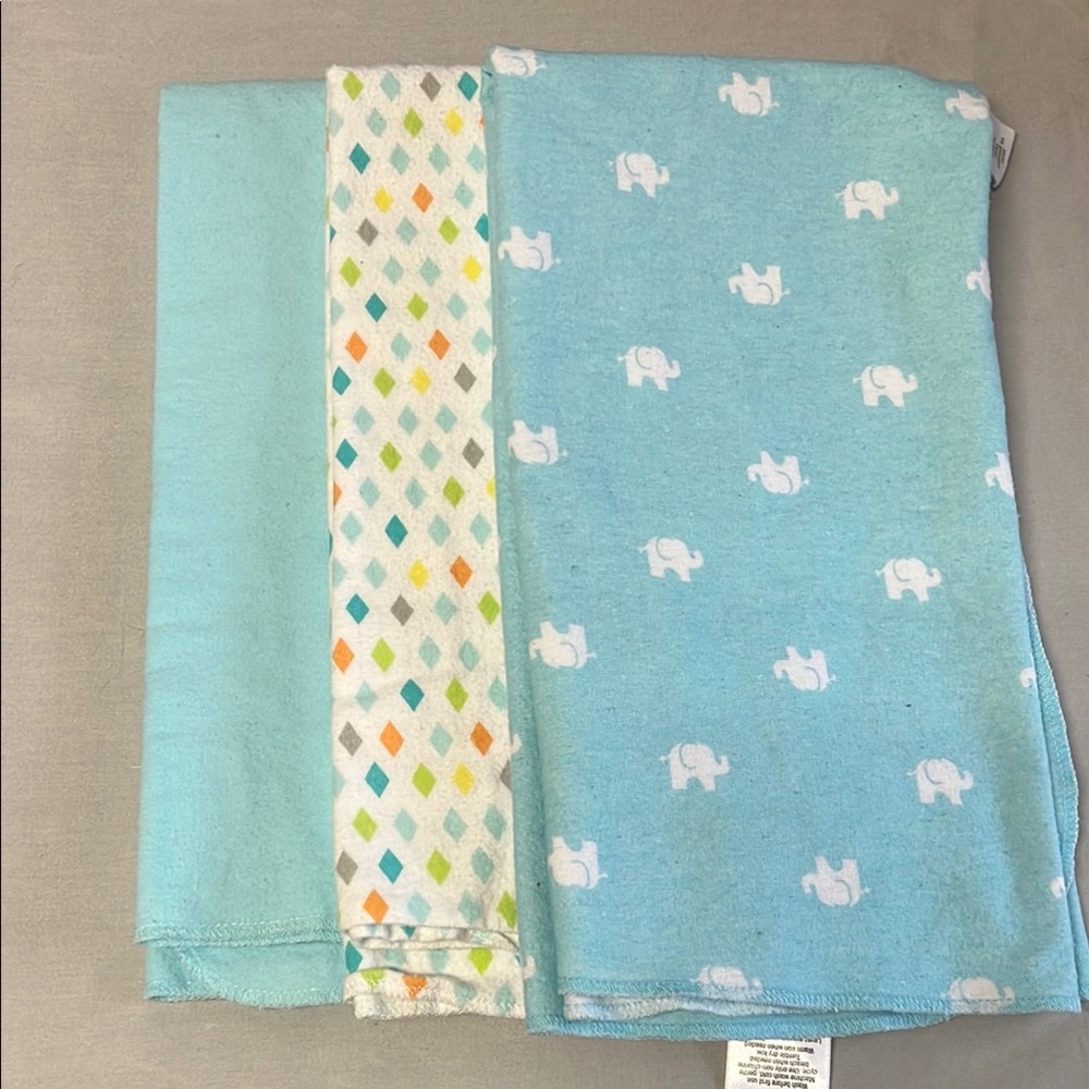 Blue Elephant flannel receiving blankets Set